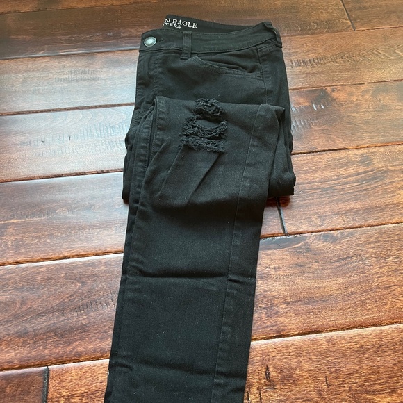 American Eagle Outfitters Pants - American Eagle Distressed Jegging